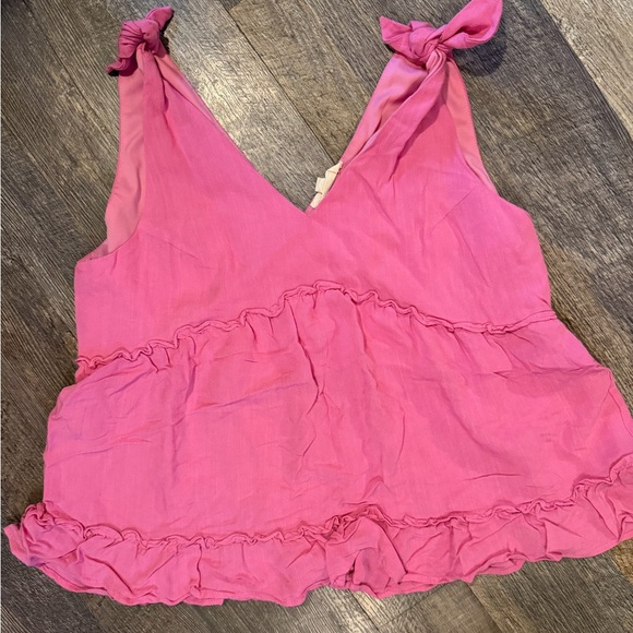 ⭐️3/$12⭐️Pink Ruffle Top with ties - Picture 1 of 5